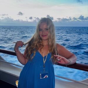 Meet your Posher, Ashlin